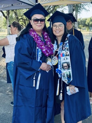 Picture of College Graduates Lacey & Britany